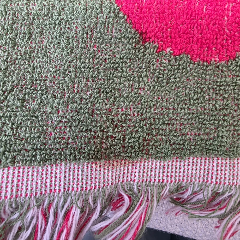 Vtg Cannon Royal Family Apple Hand Towels Set of 2 Fringe 70s Pink Green MCM